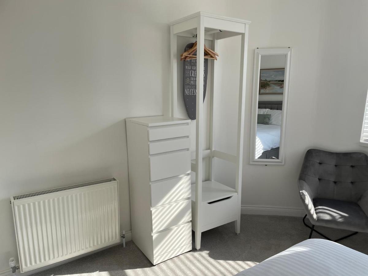 Apartment #2 - At 12 Story St Kingston upon Hull ภายนอก รูปภาพ